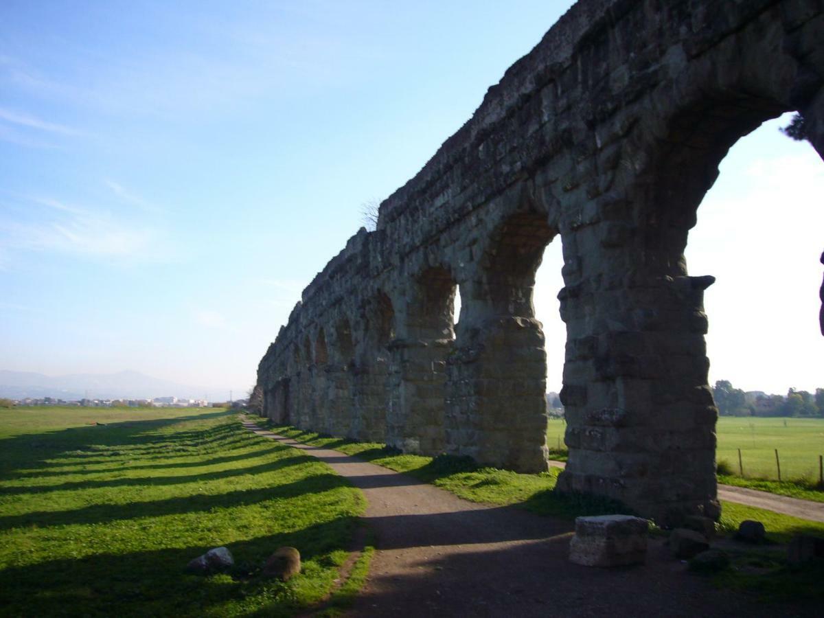 Casa Paestum. Your Wonderful Garden In Rom Exterior foto